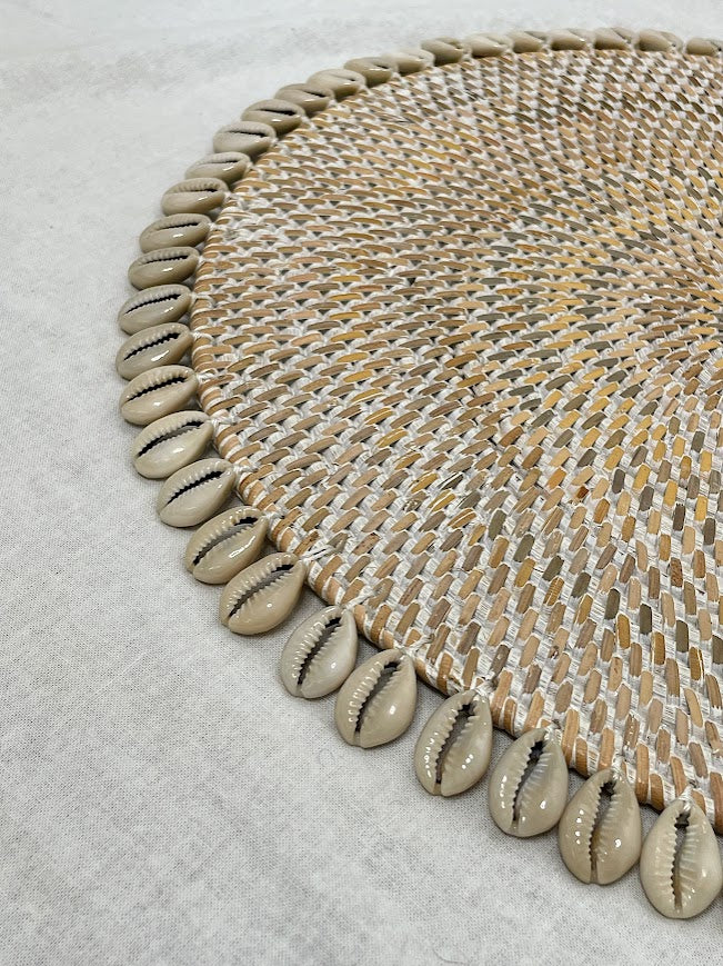 Close up Details of White Wash Cowrie Shell placemat