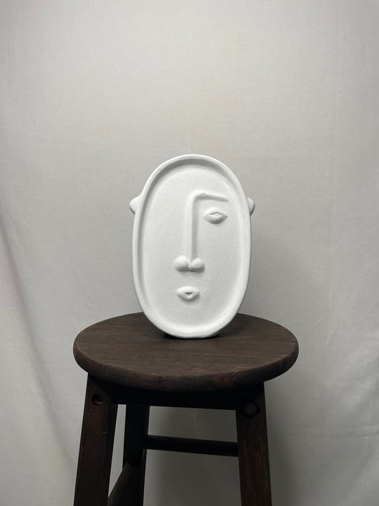 Minimal face plate decor