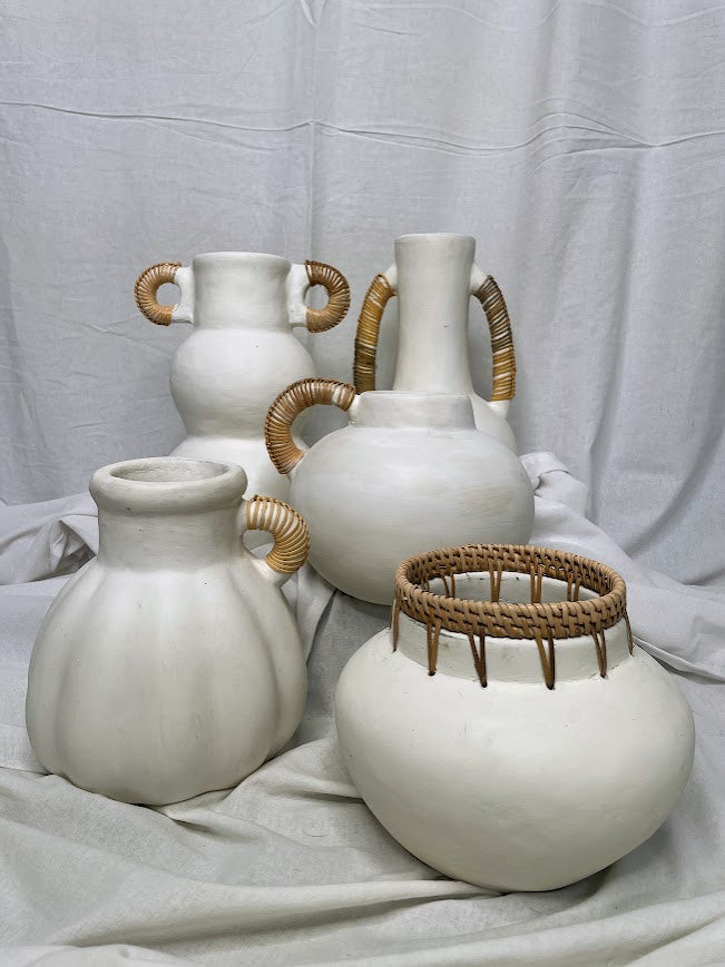 Pots & Ceramic Vases